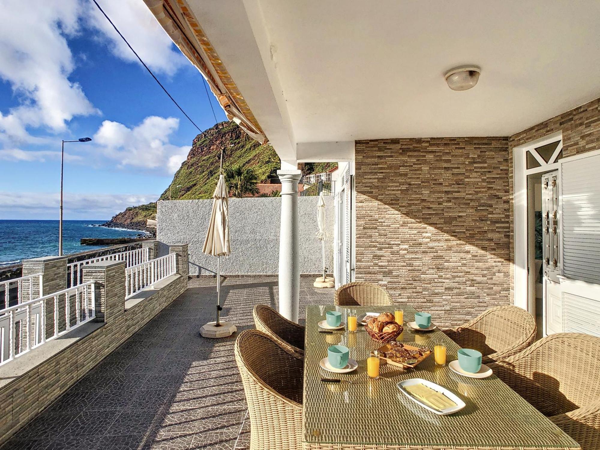 Naya Beach House By Lovelystay Malseira Exterior foto